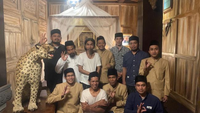 Usai Viral Ceramah Bahasa Semut dan Jin Ghufron Minta Maaf